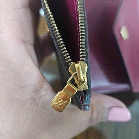 Louis Vuitton Zoe trifold wallet - Picture 4 of 11